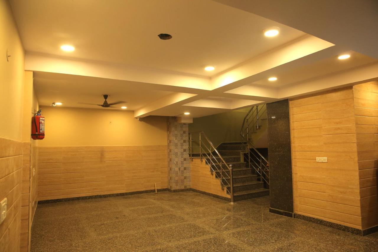 Casa Central New Delhi Buitenkant foto